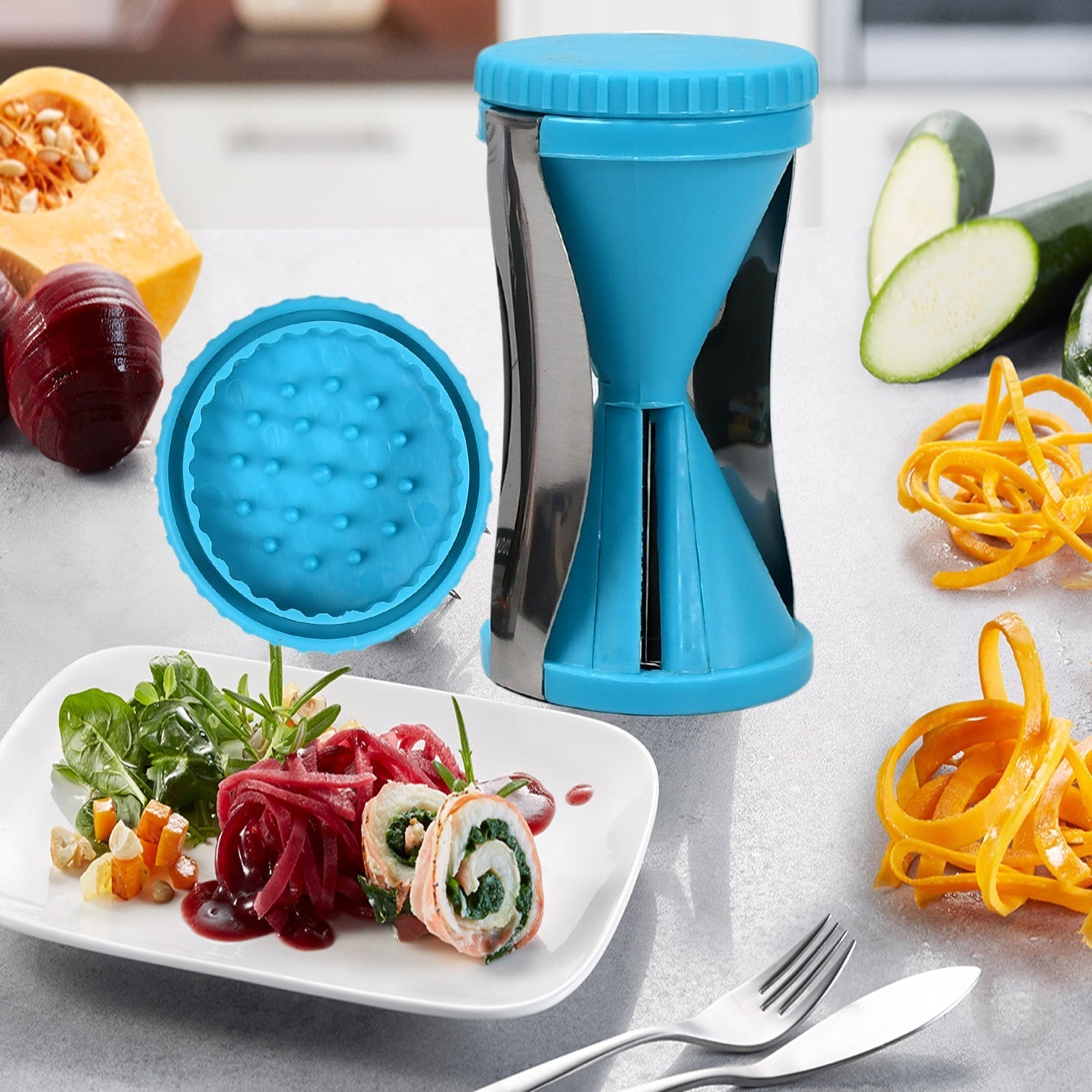 Easy-to-use spiral slicer for fruits and vegetables