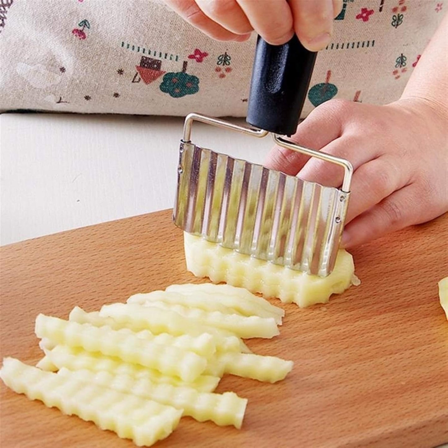 Stainless Steel Vegetable Salad Chopping Knife Crinkle Cutters (1 Pc)