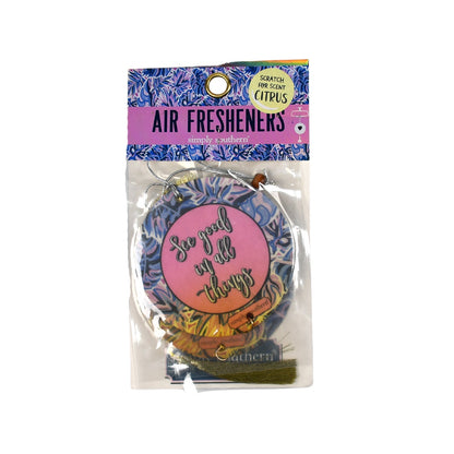 Long-lasting air freshener for fresh and pleasant scent