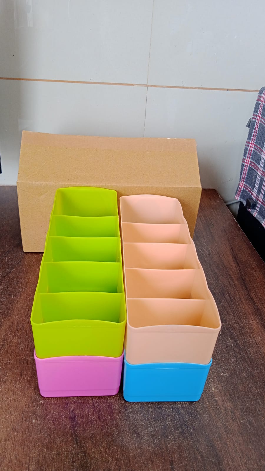 Set of 4 storage organizers with 5 compartments each for socks and handkerchiefs.